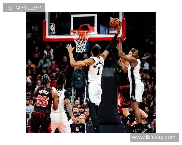 热身赛三分线外15投全中 文班亚马第三年状态恐怖震撼全场